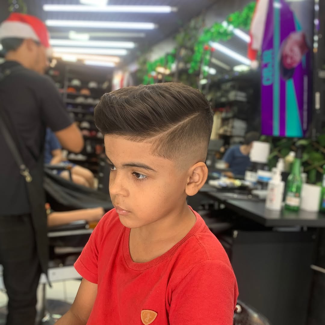 Corte Barbearia Bayron 18